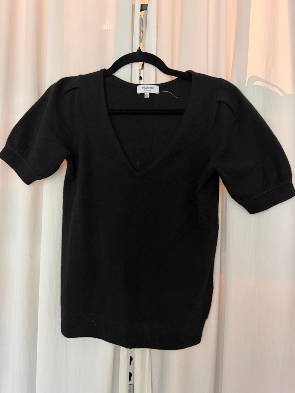 Madewell Black cashmere Short-Sleeve V-Neck Sweater Top